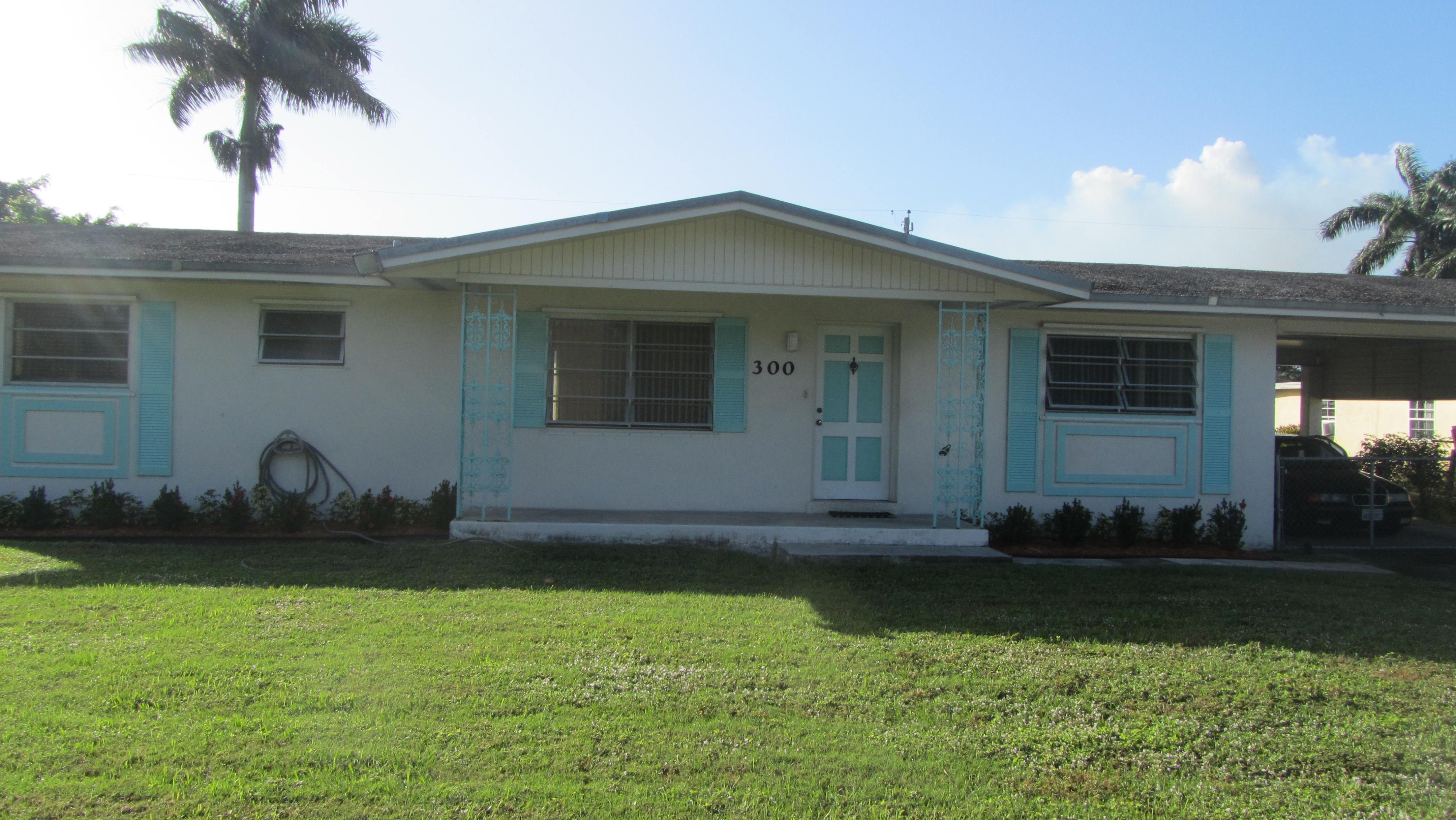 Old Florida Charm Belle Glade Home For Rent Tompkins Management Company